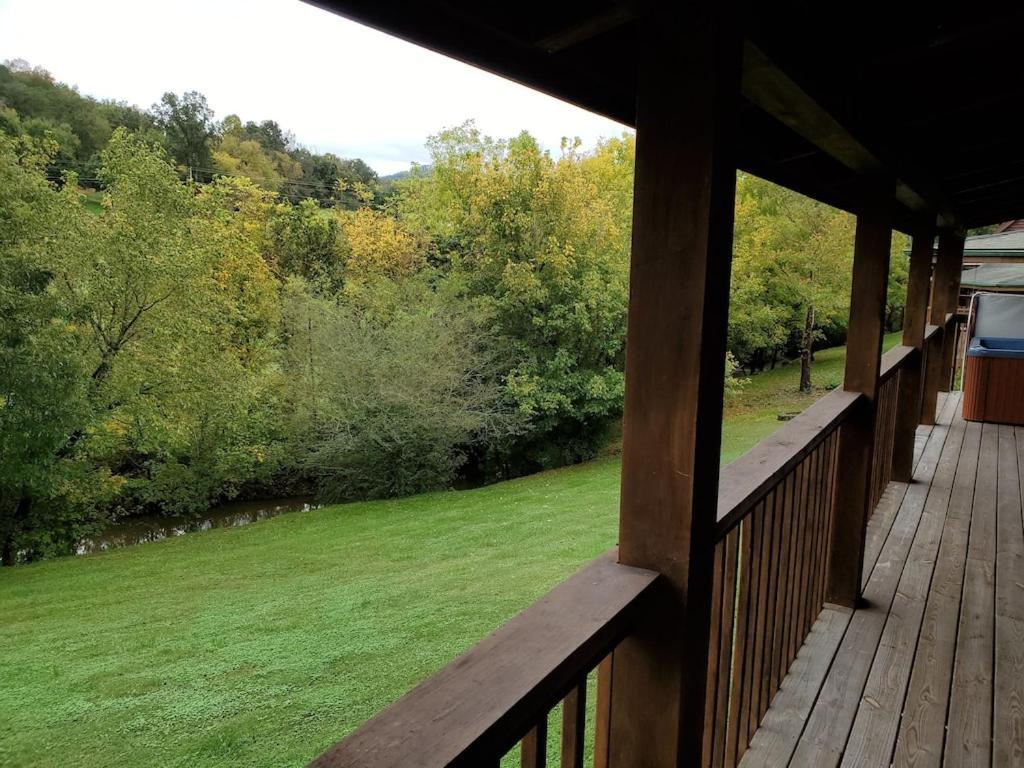 Story Brook: Beautiful True Log Cabin! Close To Dollywood, State Park, And More! سيفيرفيل المظهر الخارجي الصورة